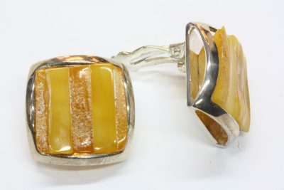 Rav sølv øreklips med 17 x 17mm stein fra Baltikum, Østersjøen.