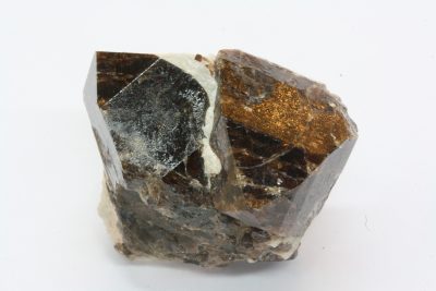 Zirkon (Hyasint) C  68g  3,5 x 3,5cm  fra Seiland, Alta, Norge.