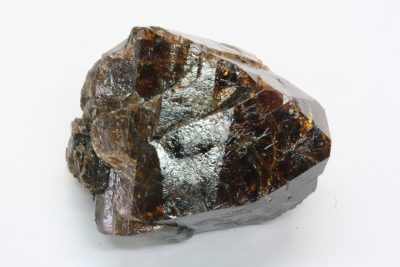 Zirkon (Hyasint) A  70g  3,5 x 4,5cm  fra Seiland, Alta, Norge.