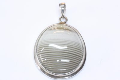 Agat anheng med  28 x 34mm stein.