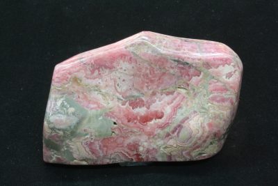 Rhodocrositt polert 338g  6 x 9 x 2,5cm fra Minas Capillitas Catamarca i Argentina