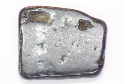 Safir  polert skive, 78g 5 x 5,5cm, 8mm tykk fra Madagaskar.