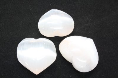 Selenitt hvit hjerte ca 3,5cm